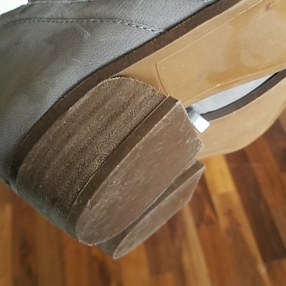 Franco Sarto low gray ankle boots - Picture 3 of 4